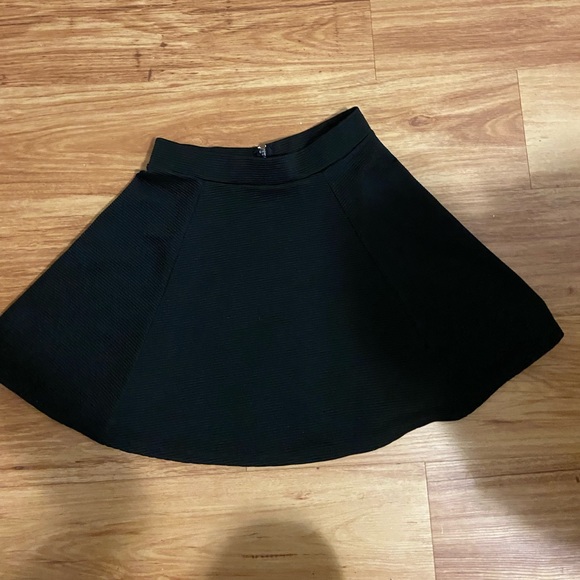 H&M Divided Black Skater Skirt Small - Picture 4 of 5